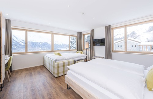 St. Moritz Hotel | Berghotel Randolins