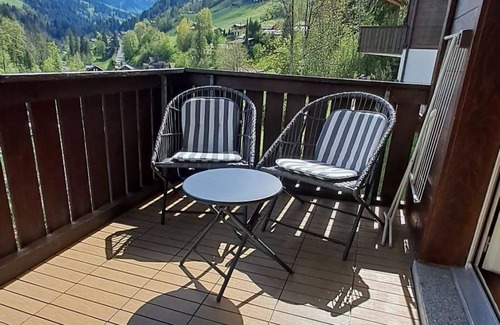 Zweisimmen Apartment | Bergluft by Interhome