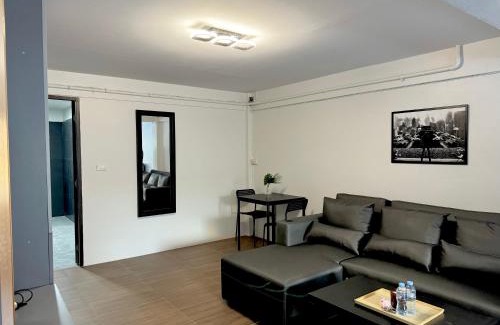 Talat Khwan House | Berlin Haus