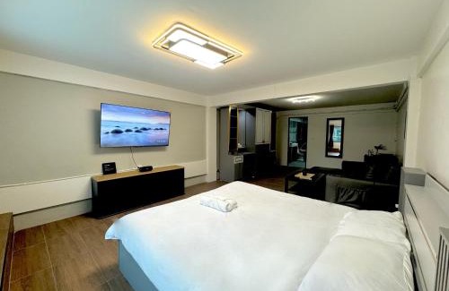 Talat Khwan House | Berlin Haus