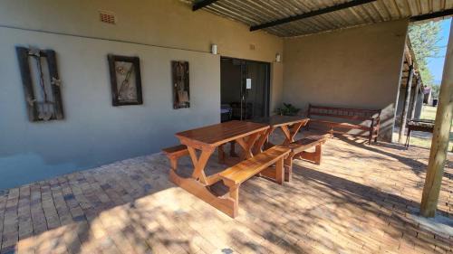 Hekpoort House | Berlouri Guest House Family Suite