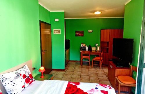 Madonna di Tirano Apartment | BERNINA STATION CENTRE APARTMENT 4 - Tirano