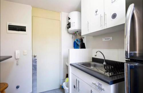 Callao Region House | Best Airport Layover Room-Security-Elevator-Gym-Free WIFI