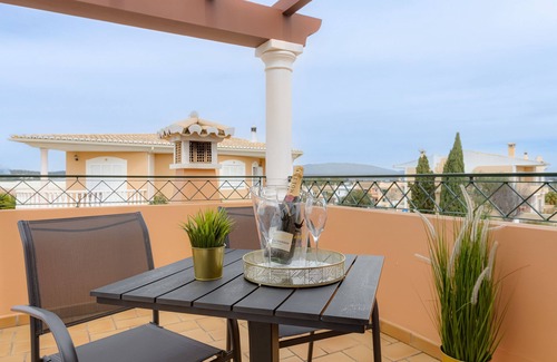 Lagos House | Best Experiences 4 Perfect Getaways
