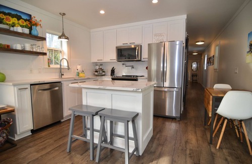 Inlet Beach Cottage | Best Kept Secret! Close to 30A, without the Crowd – Walk to Beach, Relax on Deck