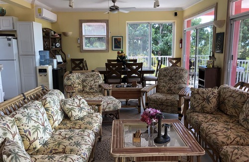 Juba Sound Villa | BEST LOCATION BEACHFRONT VILLA WITH PRIVATE POOL