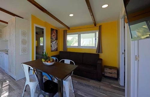 Crevillente House | Best Place to Unwind! Pet-friendly Cabin w/Kitchen & Patio!3 Pools, Free Parking