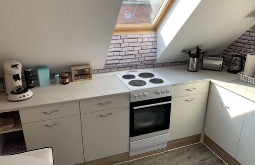 Wittenberge Apartment | Best price holiday apartment- Netflix, self-check-in, WiFi on the Elbe Cycle Path in Wittenberge