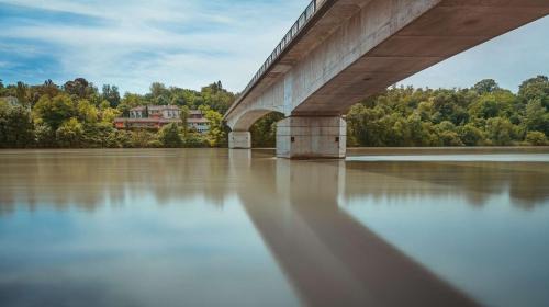 Jons Hotel | Best Western Bridge Hotel Lyon East