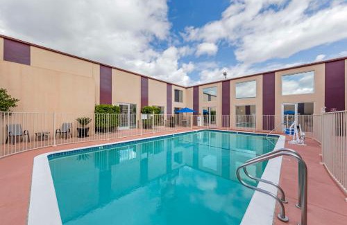 Winnetka Hotel | Best Western Canoga Park Motor Inn