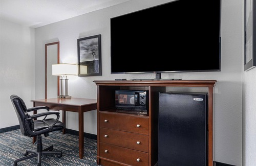 Canton Hotel | Best Western Canton Inn