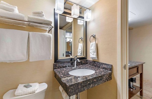 Rawlins Hotel | Best Western CottonTree Inn