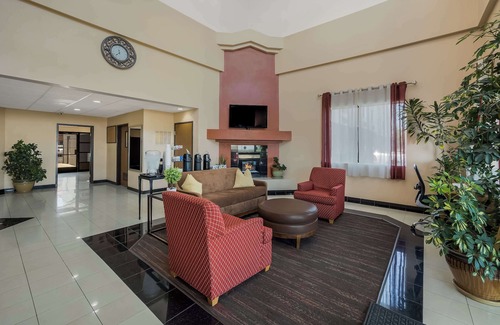 Cortaro Hotel | Best Western Gold Poppy Inn