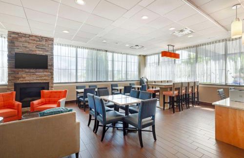South Meadows Hotel | Best Western Hartford Hotel and Suites