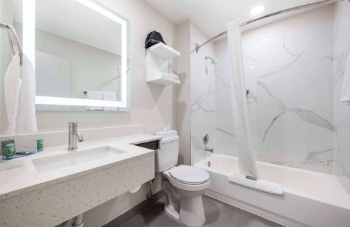 Mattoon Hotel | Best Western Heartland Inn