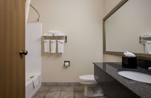 Kendallville Hotel | Best Western Kendallville Inn