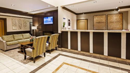 Newton Hotel | Best Western King George Inn & Suites