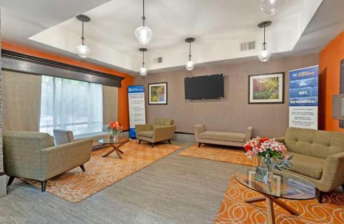 Ladson Hotel | Best Western Magnolia Inn and Suites