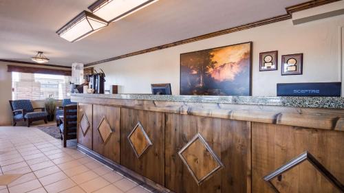 Beaver Hotel | Best Western Paradise Inn