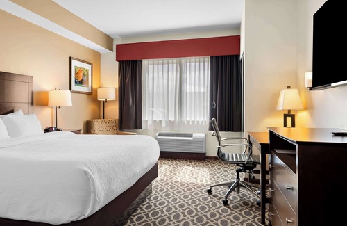 Savoy Hotel | Best Western Paradise Inn