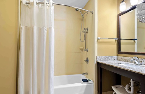 Savoy Hotel | Best Western Paradise Inn