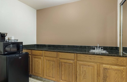 Dodge City Hotel | Best Western Plus Country Inn & Suites