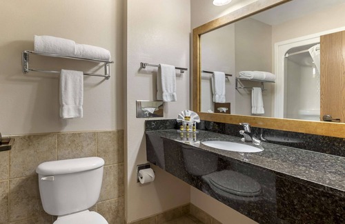 Dodge City Hotel | Best Western Plus Country Inn & Suites