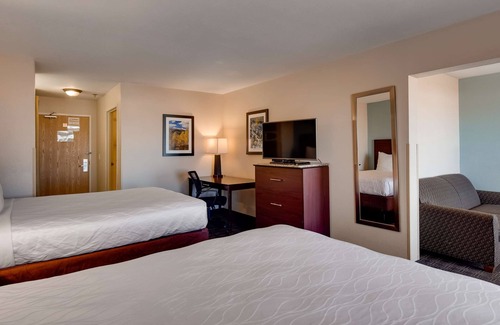 Aurora Hotel | Best Western Plus Gateway Inn & Suites