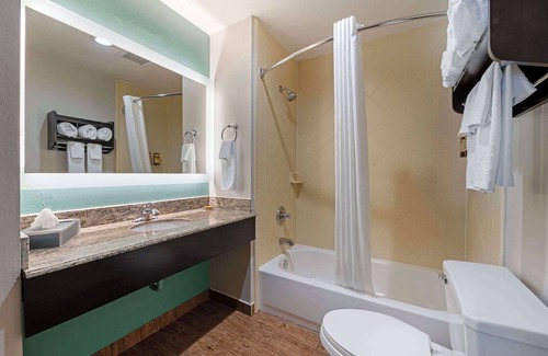Greenwood Hotel | Best Western Plus Greenwood/Indy South Inn