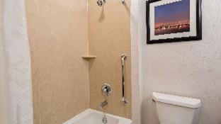East Village Hotel | Best Western Plus Hotel at the Convention Center