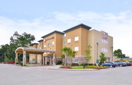 Lake Jackson Hotel | Best Western Plus Lake Jackson Inn & Suites