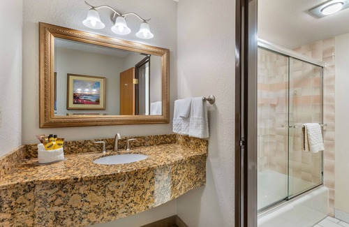 Munras Avenue Hotel | Best Western Plus Monterey Inn