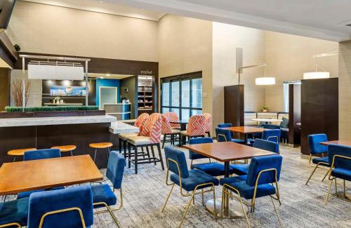 Carterville Hotel | Best Western Plus Provo University Inn