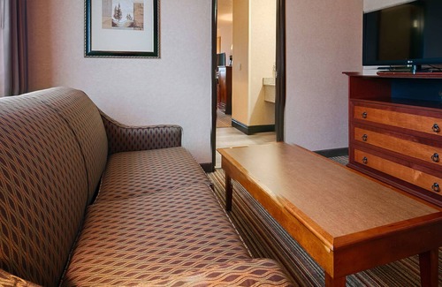 La Grande Hotel | Best Western Plus Rama Inn & Suites