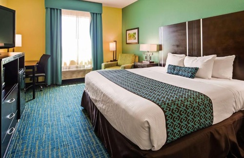 Carrizo Springs Hotel | Best Western Plus Carrizo Springs Inn & Suites