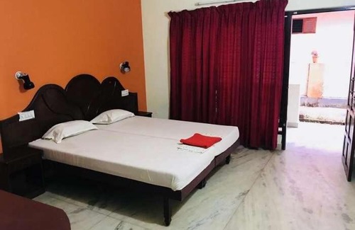 Thampanoor House | BESTay - TVM Central