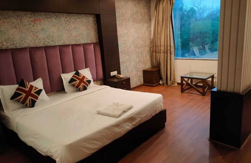 South West Hotel | bestest in the locality with premium amenities