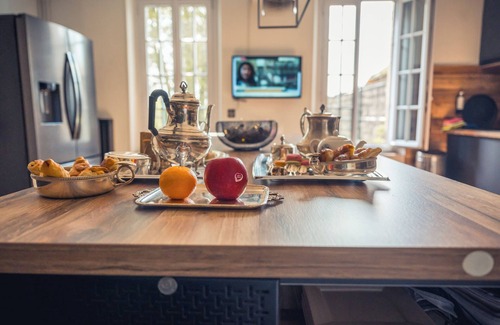 Montaulin House | Between luxury and authenticity, for a cocooning weekend or more. Champagne!