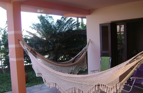 Enseada House | Between Prainha / Praia Grande: 100 m from the sea, with 4 bedrooms, air conditioning and wifi.