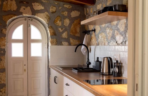 Almiros Beach Apartment | BH816 - C - Suite Kerkyra