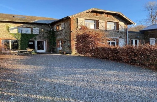 Bievre House | Bièvre Forest-Edge Retreat