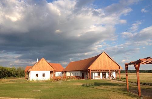 Balmazujvaros Bed & Breakfast | Bibic Nature Lodge