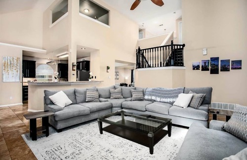 Hunters Glen House | Big 5 Bed/3 Bath LUXE Home Pool Spa West Plano