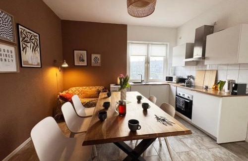 Laar Apartment | Big apartment with Parking, 30 min to Düsseldorf