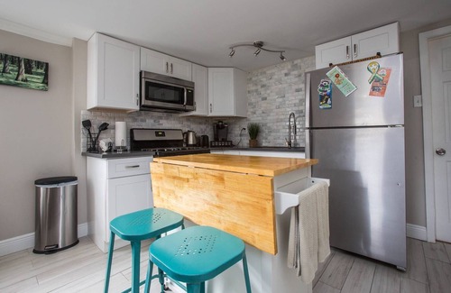 Central Carrollton Association Apartment | Big Blue in the Big Easy