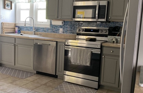 Alton House | Big enough for the entire family, multiple families or a group of friends!