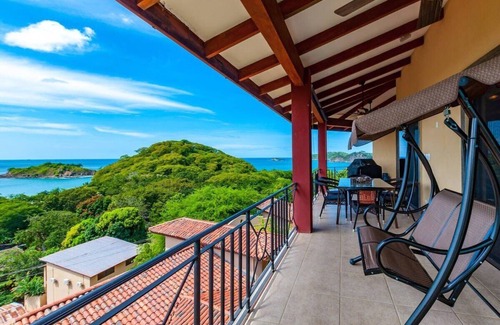Potrero Villa | Big hillside villa in Potrero with pool and panoramic ocean views
