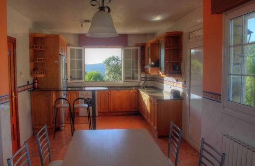 Berango House | big house on a plot of 5000m2, 4 km from the beach for 16-18 people