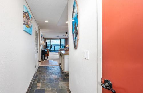 Kahaluu Bay Apartment | Big Island Keauhou Surf & Racquet 1-204 by Coldwell Banker Island Vacations