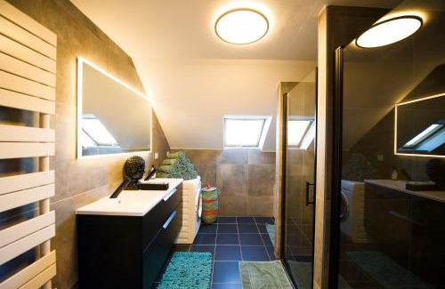 Saint Joseph/Mittelharth Apartment | BIG MAMA with mobile aircon, free parking